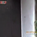 Sisjastye_podruzhki_predlagajyt_ljybovniku_kachestvennyj_trah_vtroem_v_gostinoj.mp4